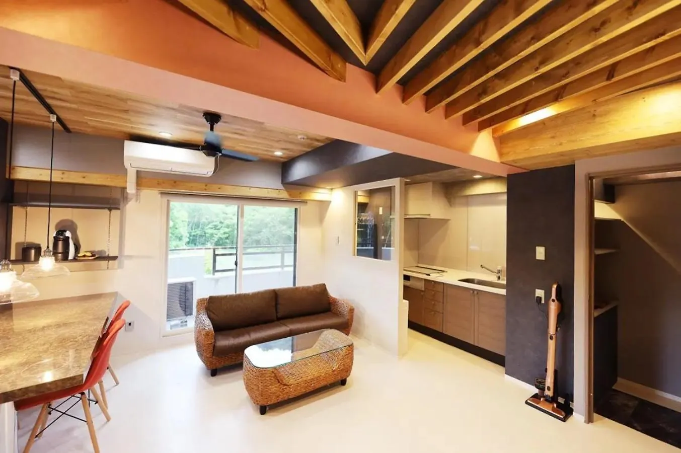 Апартаменты Lions Mansion Sapporo Jozankei Sanbankan Room 302 - Vacation Stay 16228 Япония